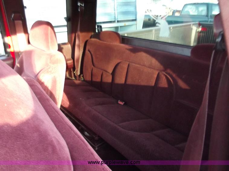 image for item B6150 1995 Chevrolet 1500 extended cab pickup truck