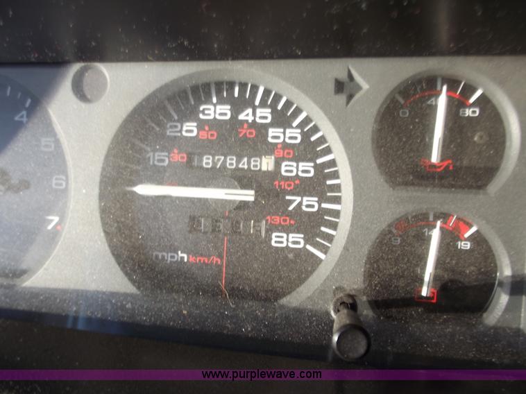 image for item B6152 1994 Jeep Cherokee Sport SUV