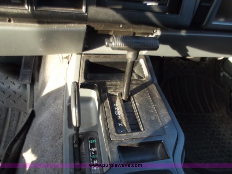 image for item B6152 1994 Jeep Cherokee Sport SUV