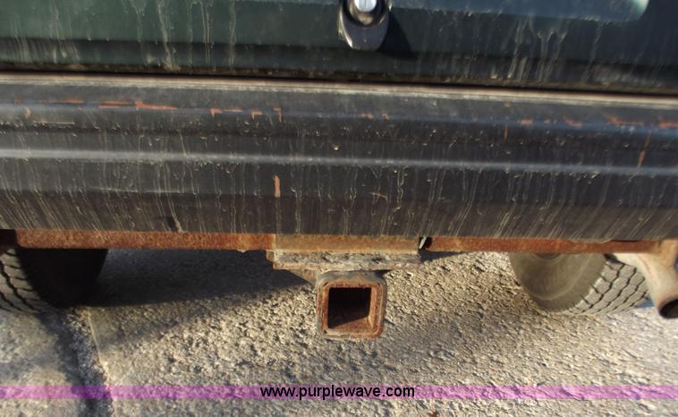 image for item B6152 1994 Jeep Cherokee Sport SUV