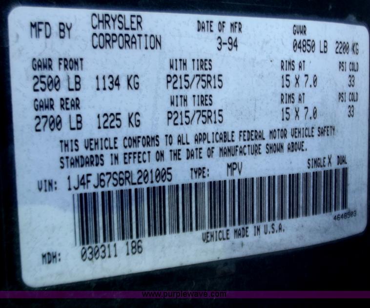 image for item B6152 1994 Jeep Cherokee Sport SUV