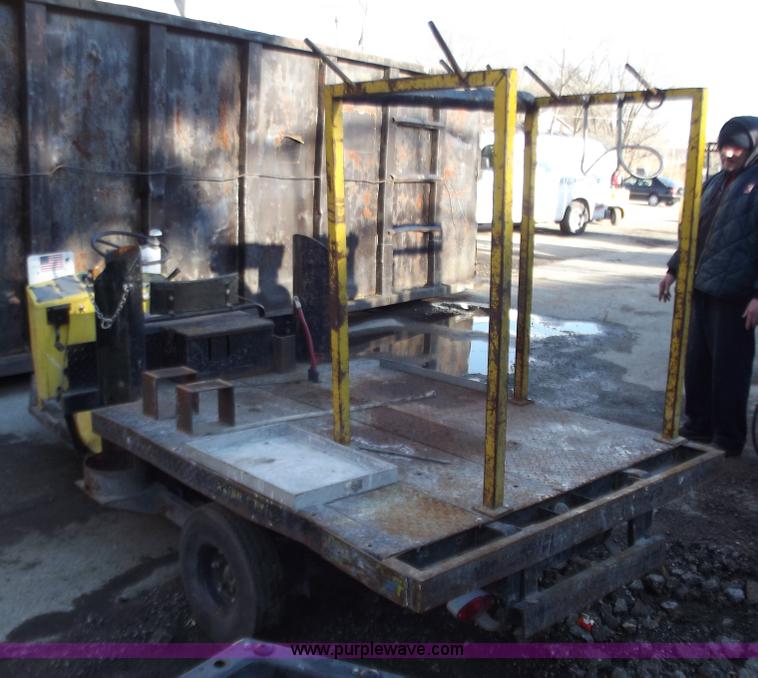 image for item B6161 Cushman three wheel welding cart