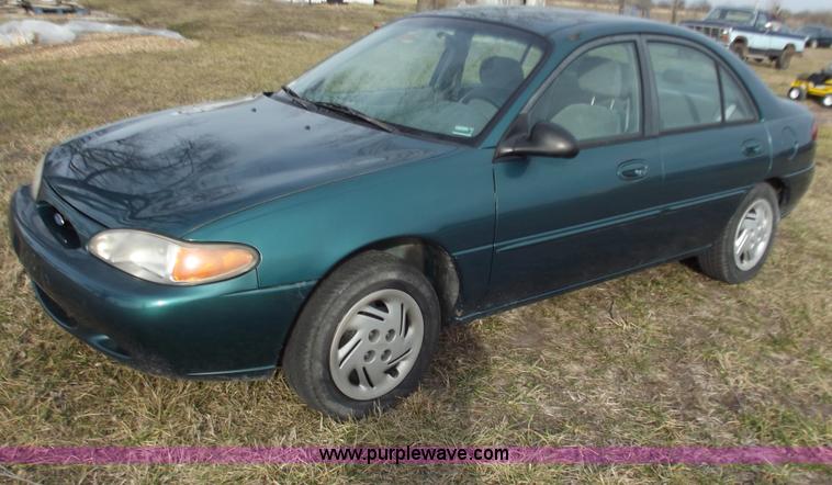 image for item B6179 1997 Ford Escort LX