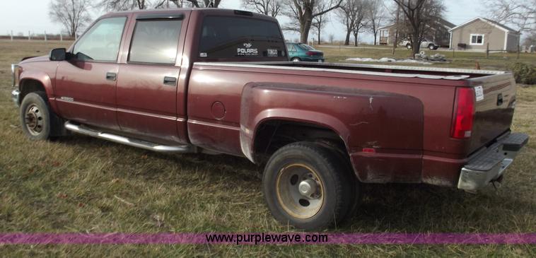 image for item B6181 1999 Chevrolet 3500 crew cab pickup truck