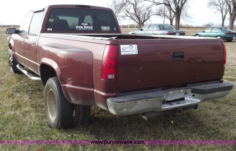 image for item B6181 1999 Chevrolet 3500 crew cab pickup truck