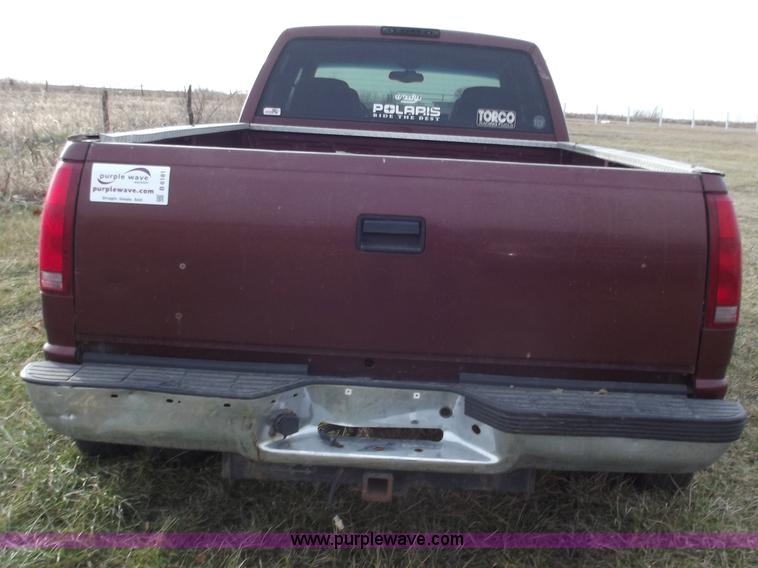 image for item B6181 1999 Chevrolet 3500 crew cab pickup truck