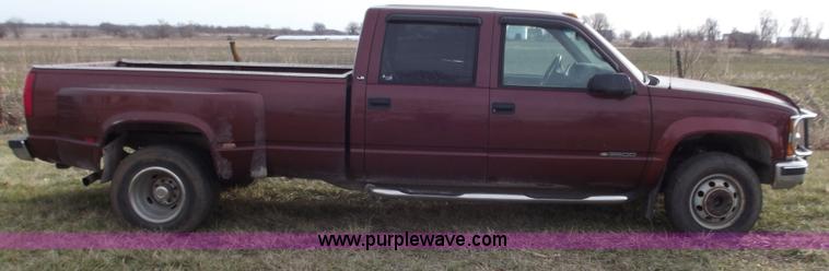 image for item B6181 1999 Chevrolet 3500 crew cab pickup truck
