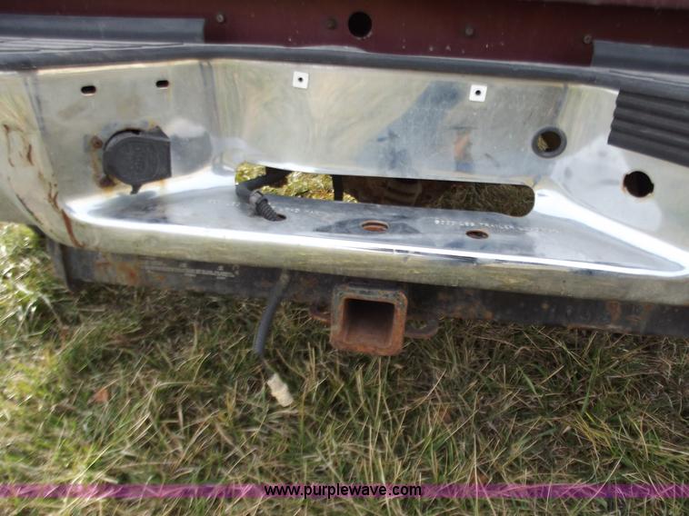 image for item B6181 1999 Chevrolet 3500 crew cab pickup truck