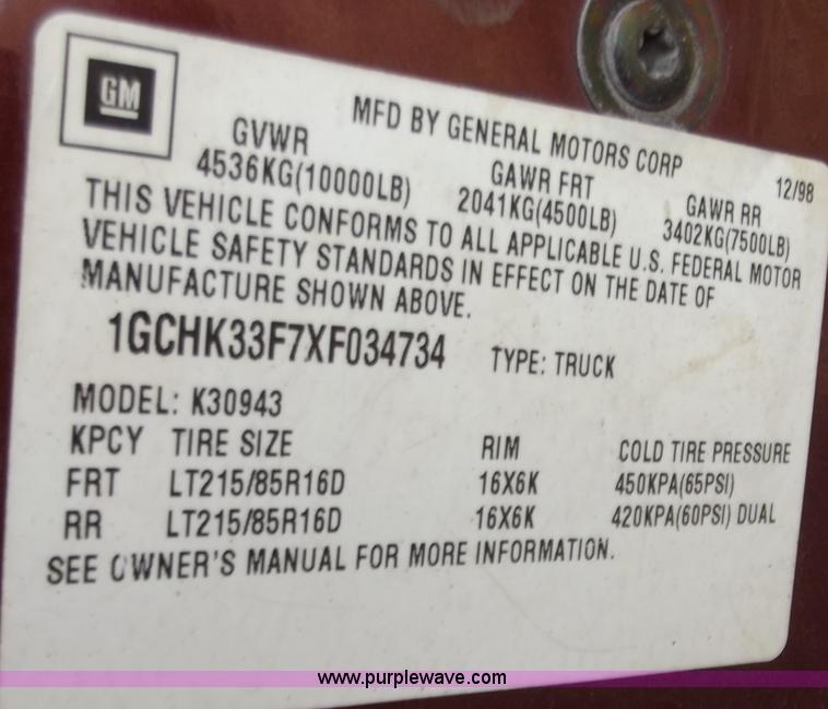 image for item B6181 1999 Chevrolet 3500 crew cab pickup truck