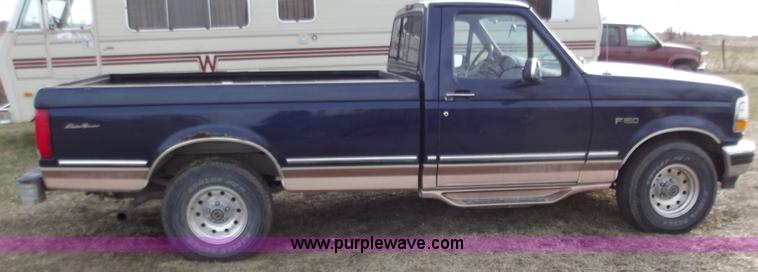 image for item B6182 1995 Ford F150 Eddie Bauer pickup truck