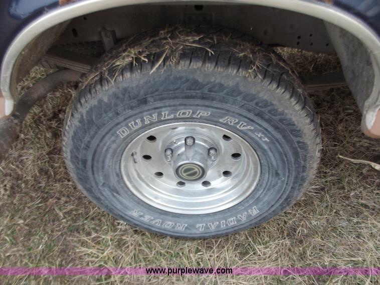 image for item B6182 1995 Ford F150 Eddie Bauer pickup truck