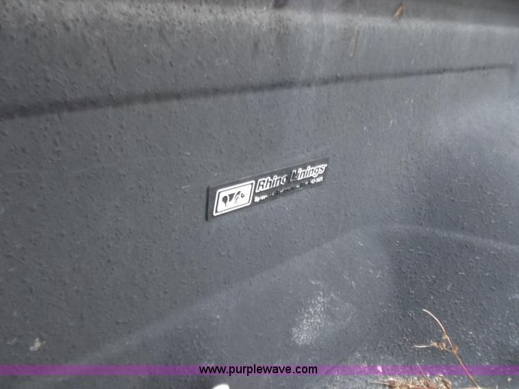 image for item B6182 1995 Ford F150 Eddie Bauer pickup truck