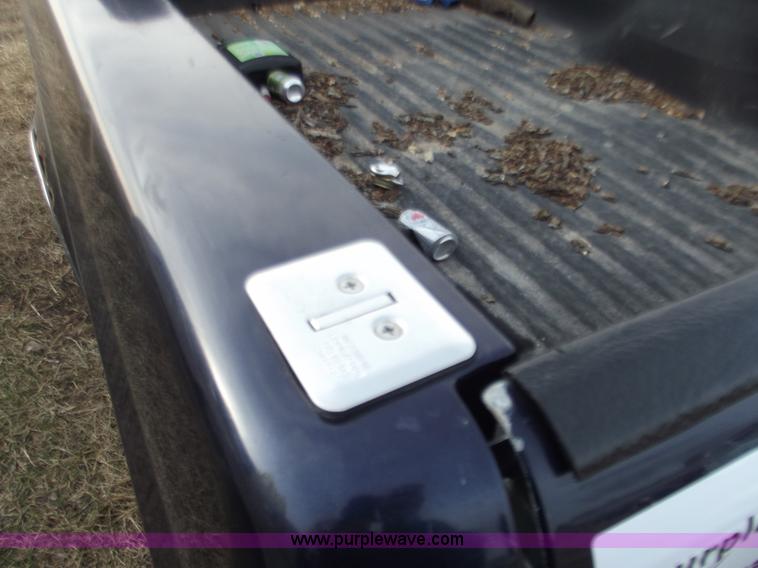 image for item B6182 1995 Ford F150 Eddie Bauer pickup truck
