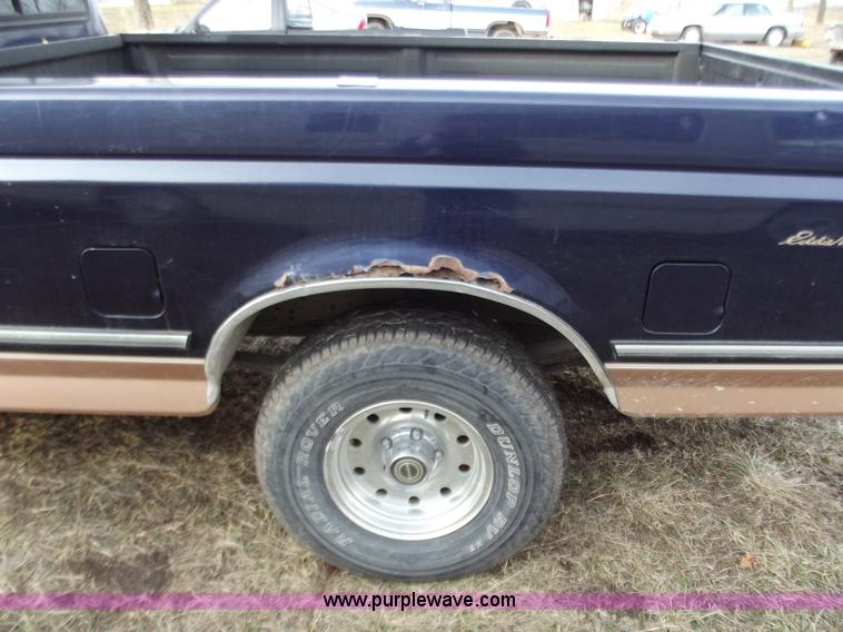 image for item B6182 1995 Ford F150 Eddie Bauer pickup truck