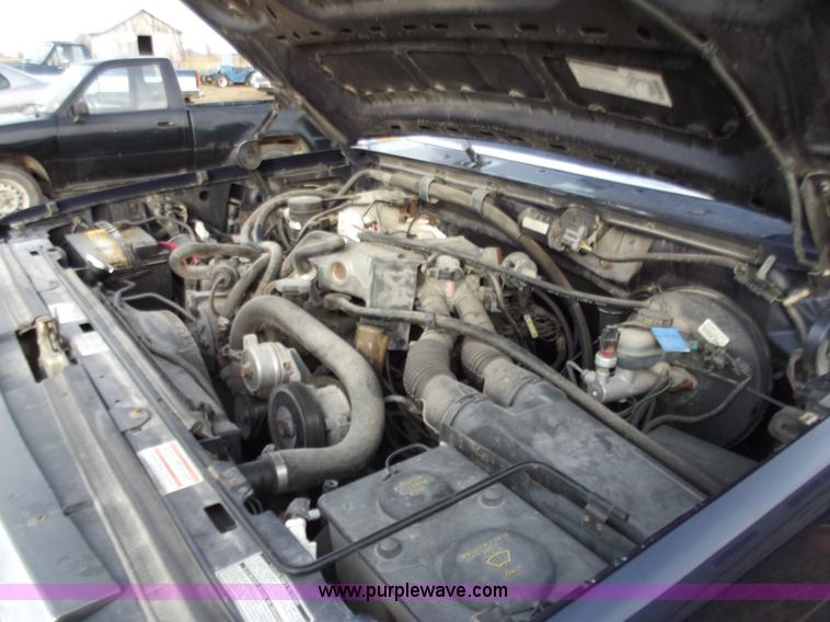 image for item B6182 1995 Ford F150 Eddie Bauer pickup truck