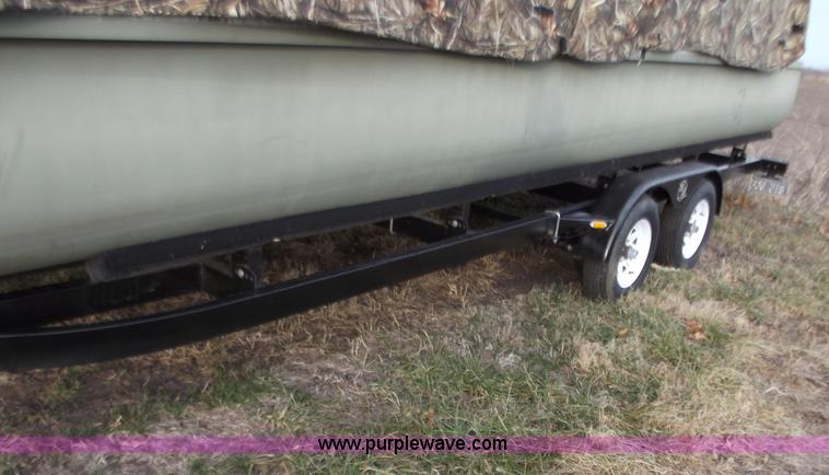 image for item B6188 2005 Haul Rite FS24T 24' pontoon boat trailer