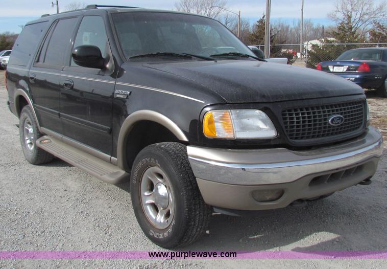 image for item B7054 2002 Ford Expedition Eddie Bauer SUV