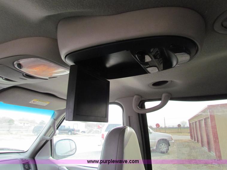 image for item B7054 2002 Ford Expedition Eddie Bauer SUV