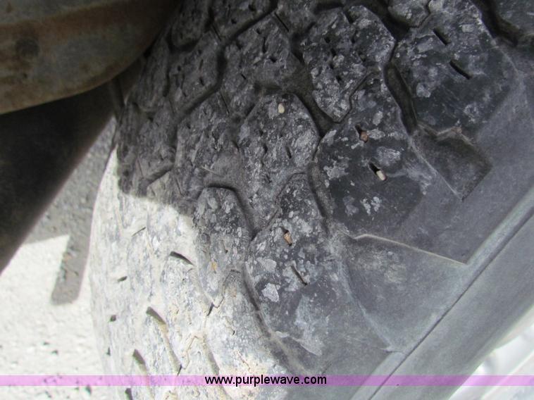 image for item B7054 2002 Ford Expedition Eddie Bauer SUV