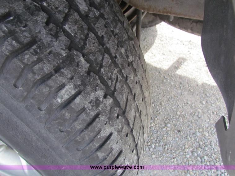 image for item B7054 2002 Ford Expedition Eddie Bauer SUV