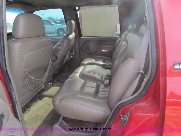 image for item B7055 1999 GMC Yukon SUV