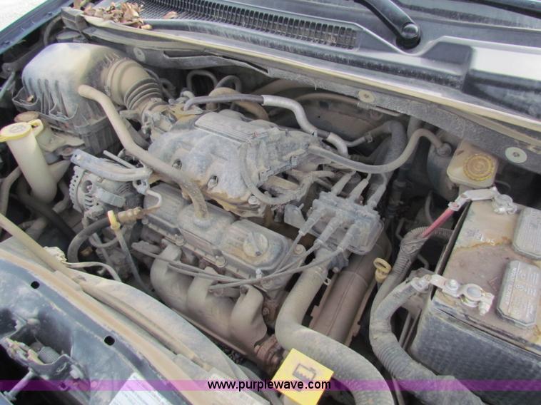 image for item B7056 2008 Dodge Grand Caravan SE mini van