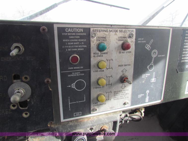 image for item B7057 1989 PSI MB4 tow tractor