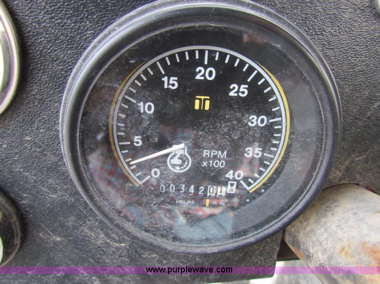 image for item B7057 1989 PSI MB4 tow tractor