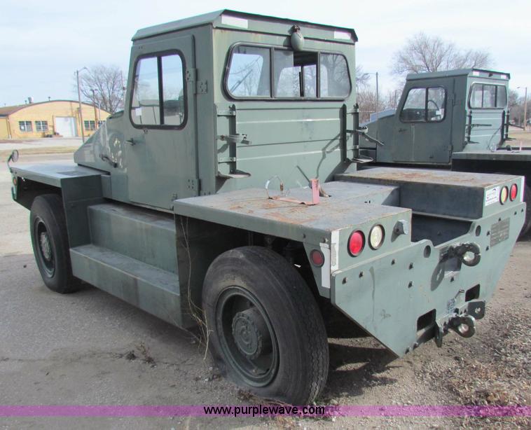 image for item B7058 1989 PSI MB4 tow tractor