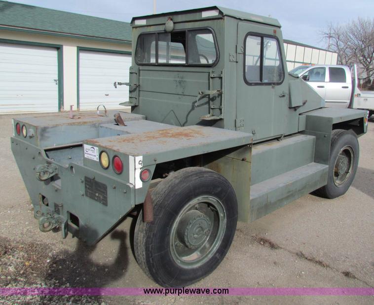 image for item B7058 1989 PSI MB4 tow tractor