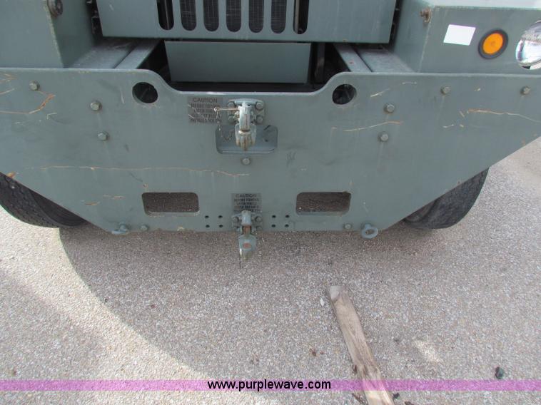 image for item B7058 1989 PSI MB4 tow tractor