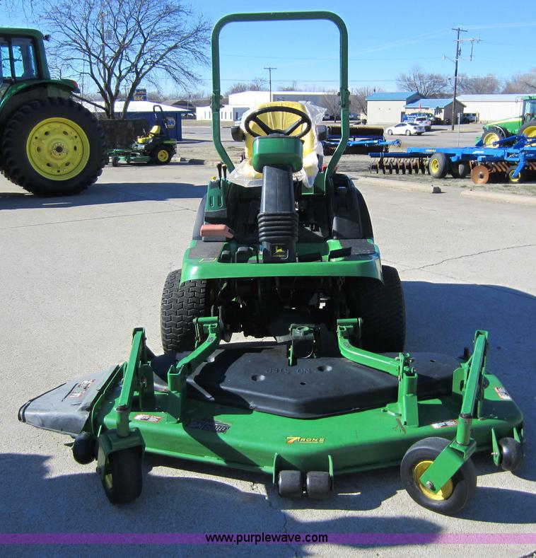 image for item B9072 John Deere 1445 lawn mower