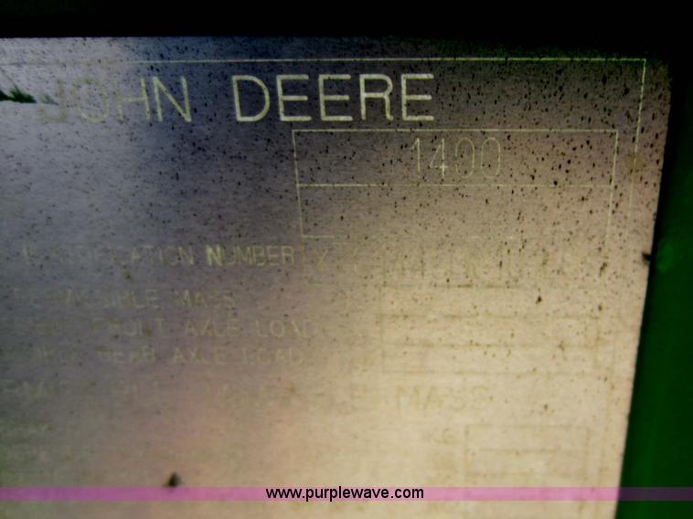 image for item B9072 John Deere 1445 lawn mower