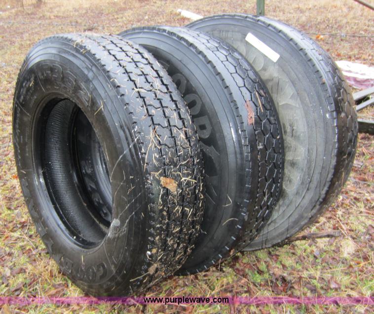 image for item B9076 (9) semi truck tires