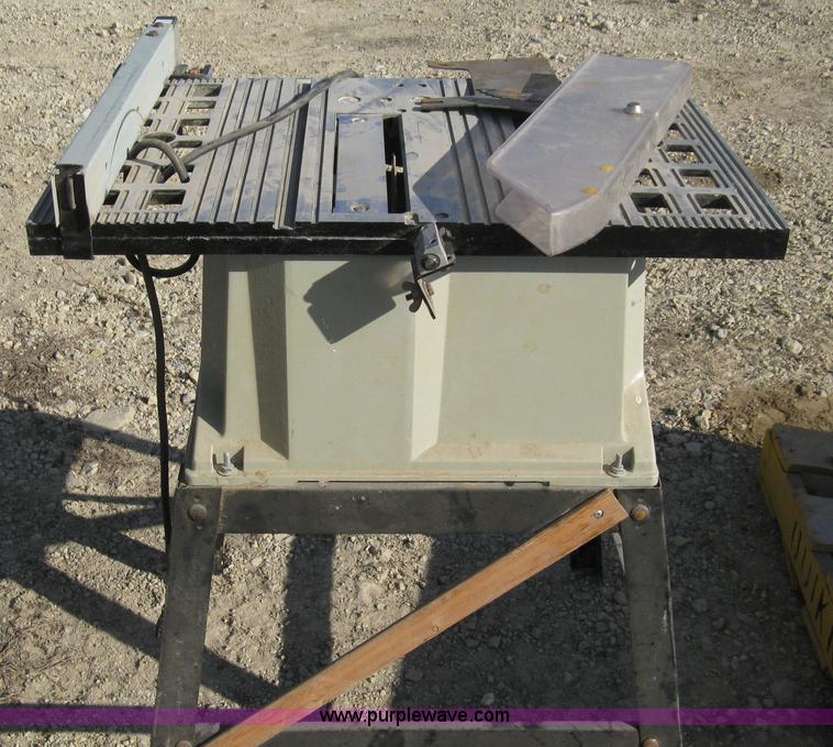 image for item B9731 Bench saw and table saw