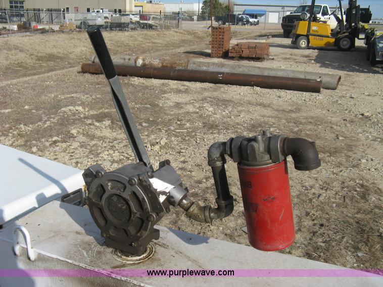 image for item B9737 Delta 105 gallon fuel tank