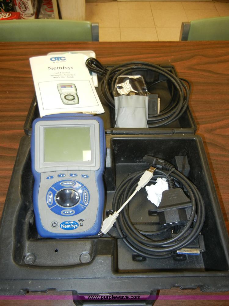 SPX OTC Nemisys full function automotive scan tool in Topeka, KS Item