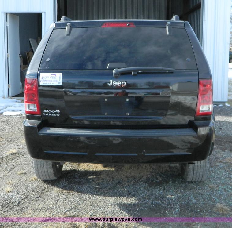 image for item D8684 2006 Jeep Grand Cherokee Laredo SUV
