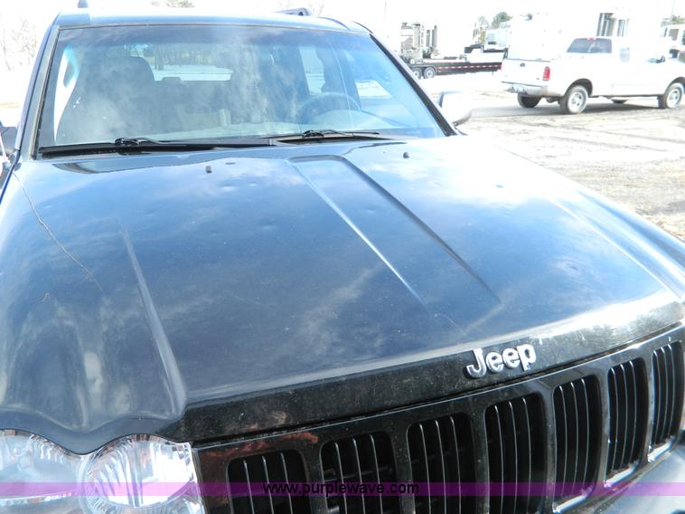 image for item D8684 2006 Jeep Grand Cherokee Laredo SUV