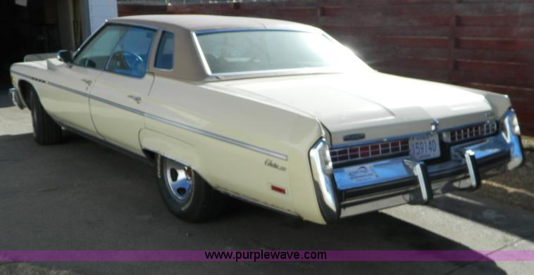 image for item D8713 1976 Buick Limited 225