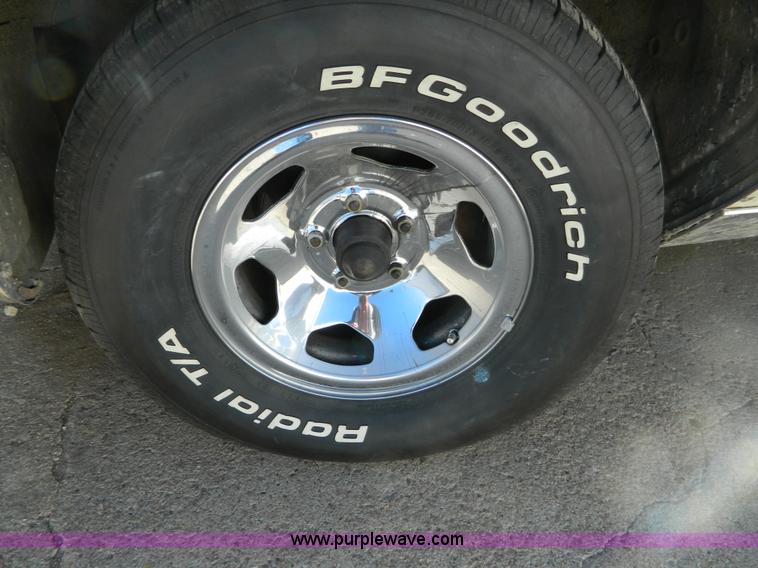 image for item D8713 1976 Buick Limited 225