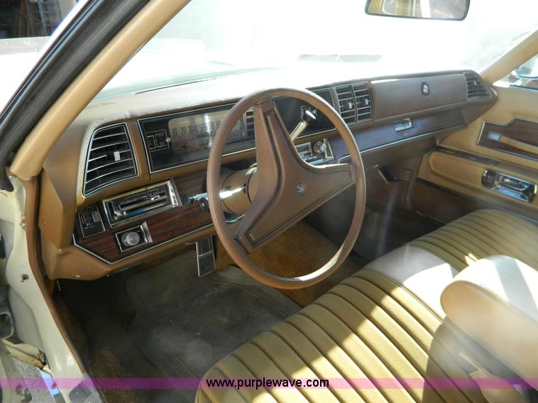 image for item D8713 1976 Buick Limited 225