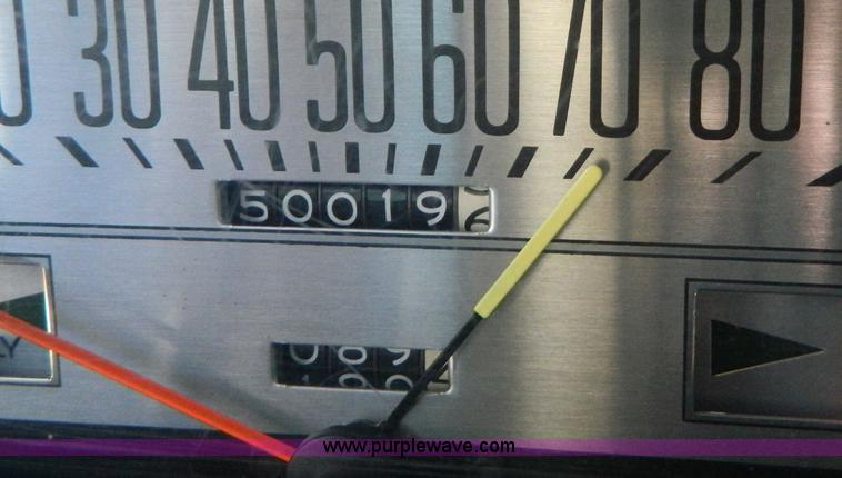 image for item D8713 1976 Buick Limited 225