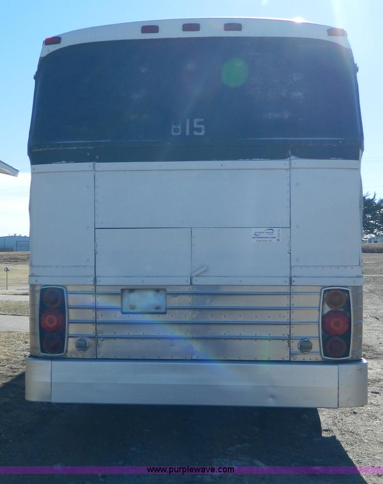 image for item D8716 1977 MCI Bus Crusader MC-8