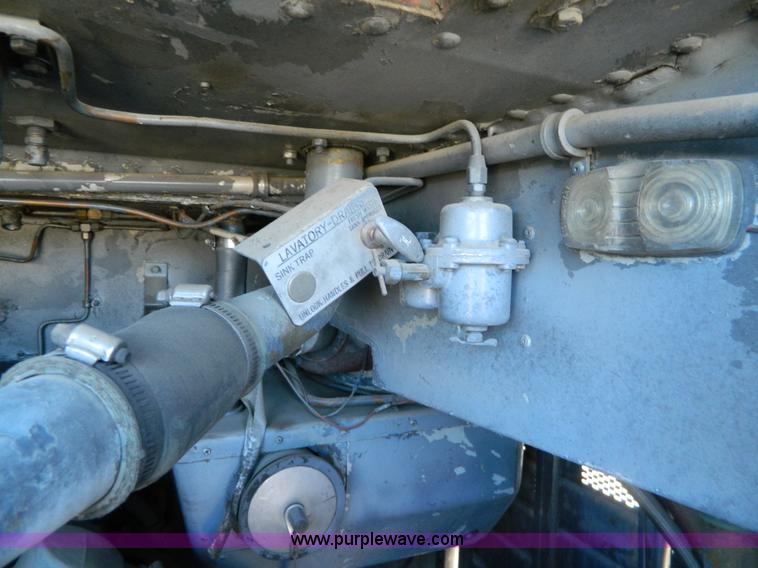 image for item D8716 1977 MCI Bus Crusader MC-8