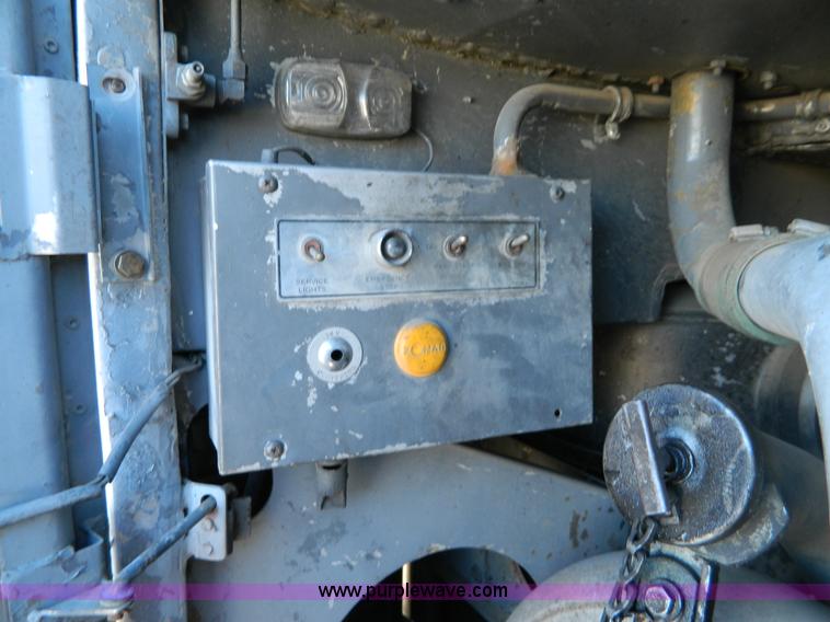 image for item D8716 1977 MCI Bus Crusader MC-8