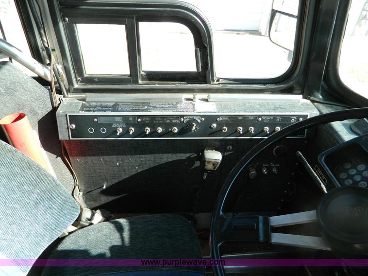 image for item D8716 1977 MCI Bus Crusader MC-8