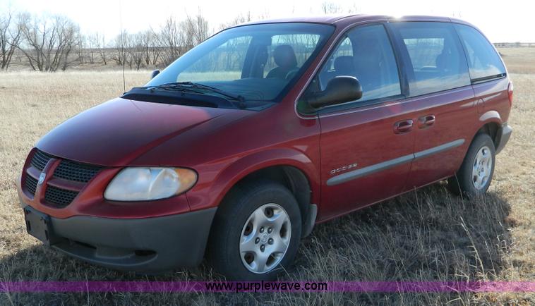 image for item D8740 2001 Dodge Caravan SE mini van