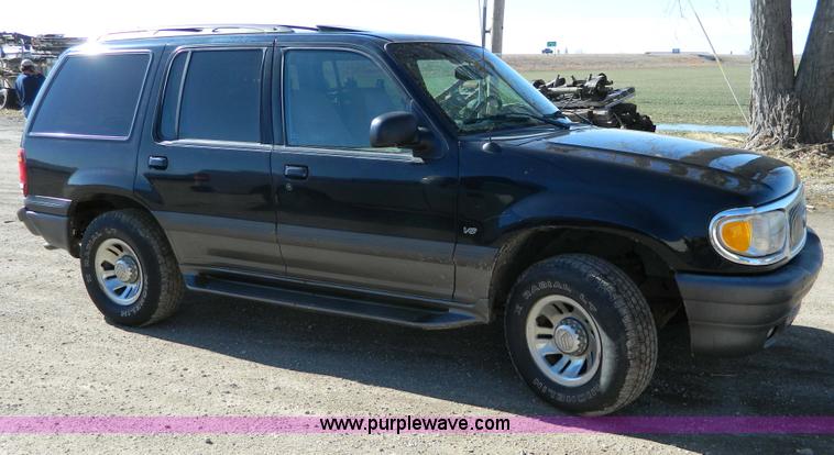 image for item D8757 1999 Mercury Mountaineer SUV