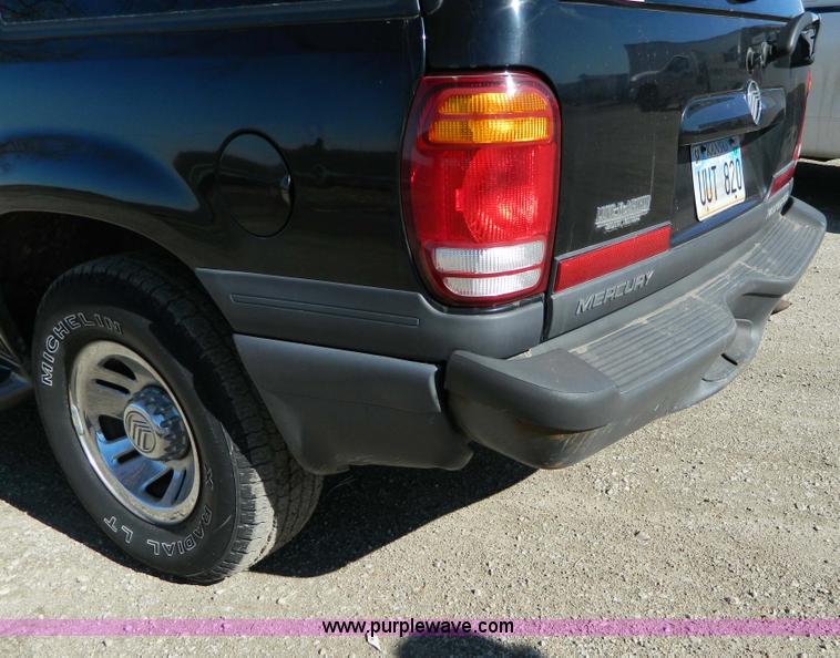 image for item D8757 1999 Mercury Mountaineer SUV